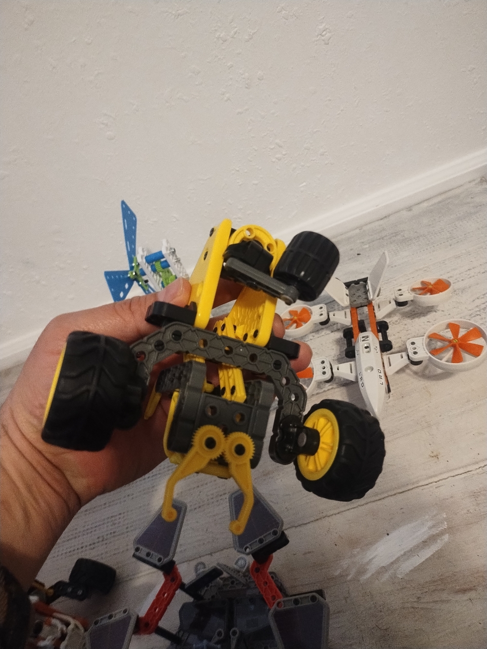 HEXBUG Vex Robotics Rescue Division Explorer Build-able Robotic Set lot  6 - Picture 16 of 16